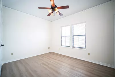 3119 Fairdale Oaks E, Houston, TX 77057 - Photo 16