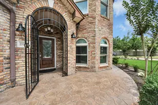 2804 8th St N, Texas City, TX 77590 - Photo 2