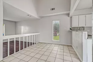 12990 Greenway Chase Ct, Houston, TX 77072 - Photo 4