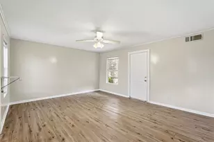 1759 S Park Dr, Alvin, TX 77511 - Photo 22