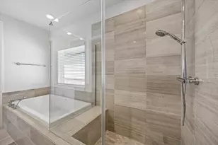 9663 Kings Cross Station, Houston, TX 77045 - Photo 16