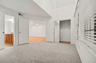 2425 Holly Hall St, Houston, TX 77054 - Photo 6