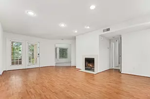 2425 Holly Hall St, Houston, TX 77054 - Photo 2