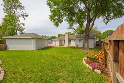 9315 Fairdale Lane, Houston, TX 77063 - Photo 22