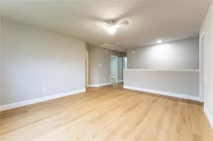 2907 Valiant Scene Ct, Houston, TX 77038 - Photo 12