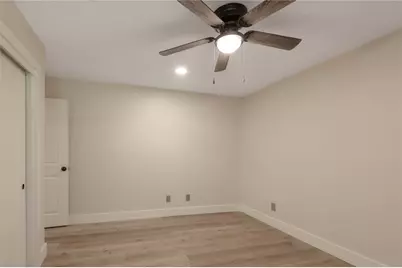 2401 Sycamore Avenue #E6, Huntsville, TX 77340 - Photo 24