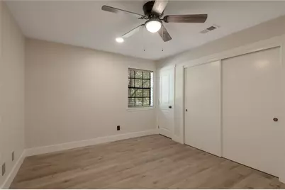 2401 Sycamore Avenue #E6, Huntsville, TX 77340 - Photo 22