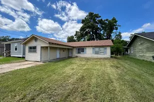 3170 Corley St, Beaumont, TX 77701 - Photo 2