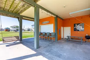 963 Palm Ridge Dr, Crystal Beach, TX 77650 - Photo 46