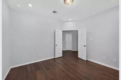 10505 Clouds Rest Drive, Iowa Colony, TX 77583 - Photo 4
