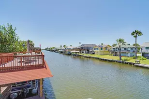 897 Bonita St, Bayou Vista, TX 77563 - Photo 2