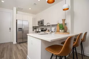 1690 North Loop, Houston, TX 77009 - Photo 2