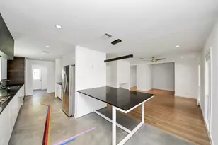 7610 Highmeadow Dr, Houston, TX 77063 - Photo 28