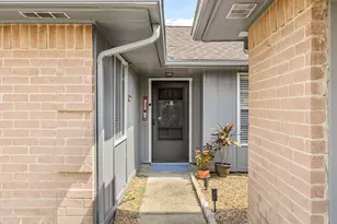 3427 Esterbrook Dr, Houston, TX 77082 - Photo 4