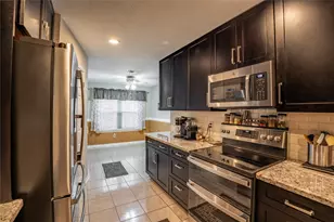 4818 Heritage Plains Dr, Friendswood, TX 77546 - Photo 6