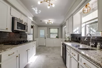 24 E Torch Pine Circle, The Woodlands, TX 77381 - Photo 14