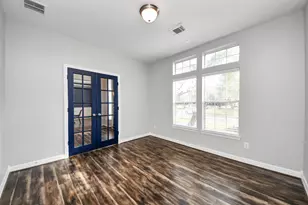 2815 Hidden Springs Cir, Manvel, TX 77578 - Photo 8