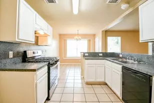 2643 Kiplands Ct, Houston, TX 77014 - Photo 14