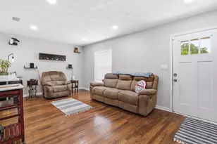 306 Center St, Pasadena, TX 77506 - Photo 4