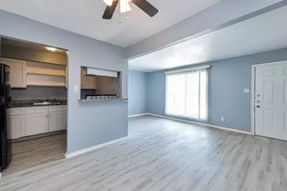 3040 Golfcrest Boulevard #10, Houston, TX 77087 - Photo 4