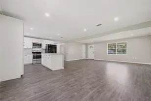 110 Pine St, Daisetta, TX 75935 - Photo 8