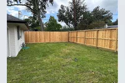 7602 Pagewood Lane, Houston, TX 77063 - Photo 32