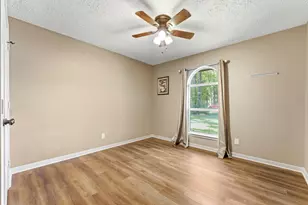 2354 Hickory Hollow Ln, Spring, TX 77386 - Photo 6
