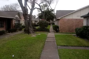 12728 Bexley Dr, Houston, TX 77099 - Photo 2