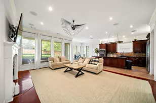 11530 Legend Manor Dr, Houston, TX 77082 - Photo 2