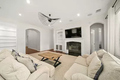 11530 Legend Manor Drive, Houston, TX 77082 - Photo 8