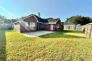 2604 Hidden Creek Dr, Pearland, TX 77581 - Photo 4