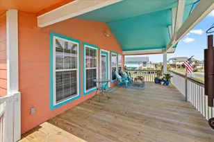 3343 Pirates Cove, Crystal Beach, TX 77650 - Photo 10