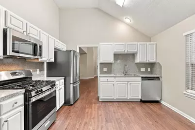 13527 Ambrose Street, Houston, TX 77045 - Photo 8