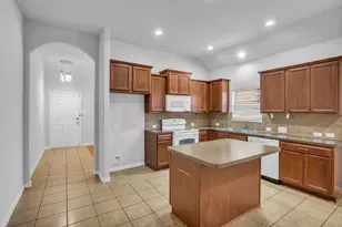 8939 Headstall Dr, Tomball, TX 77375 - Photo 8