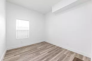 9727 Stedman St, Houston, TX 77029 - Photo 6