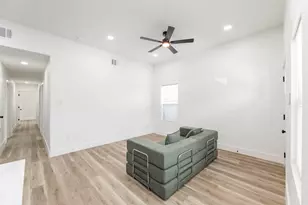 9727 Stedman St, Houston, TX 77029 - Photo 16