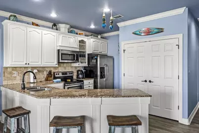 931 Tidelands Drive, Crystal Beach, TX 77650 - Photo 8