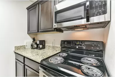 1100 Augusta Drive #84, Houston, TX 77057 - Photo 8