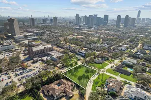 695 Rocky River Rd, Houston, TX 77056 - Photo 8