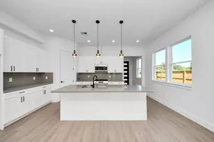 4133 E Toliver St, Houston, TX 77016 - Photo 2