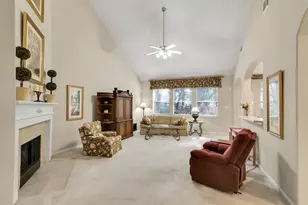 10 Clarewood Ct, The Woodlands, TX 77385 - Photo 10