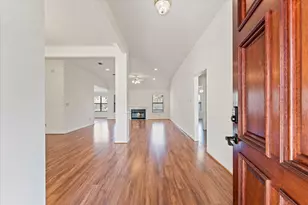 215 Deep Dale Ln, Conroe, TX 77304 - Photo 4