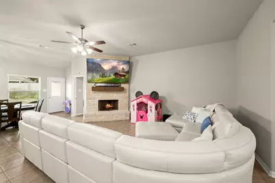 15072 Meadow Glen N, Conroe, TX 77306 - Photo 12