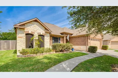 2001 Lulach Court, Conroe, TX 77301 - Photo 2