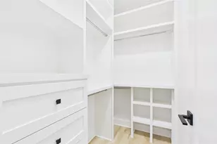 4750 Martin Hill St, Houston, TX 77018 - Photo 36