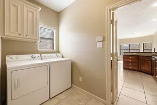 2717 Colony Village Dr, Bryan, TX 77808 - Photo 22