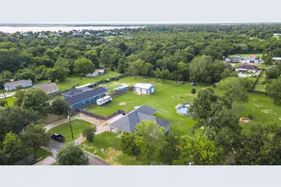 112 Wood Avenue, Baytown, TX 77520 - Photo 42