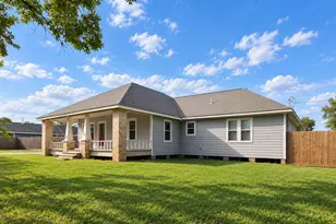 112 Wood Ave, Baytown, TX 77520 - Photo 6