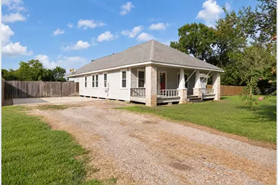 112 Wood Avenue, Baytown, TX 77520 - Photo 2