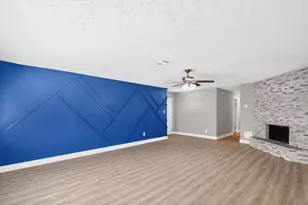 2510 Marble Falls Dr, Spring, TX 77373 - Photo 4